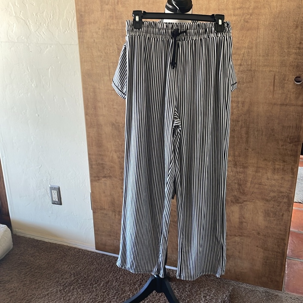Striped Pajama Set - Picture 4 of 4